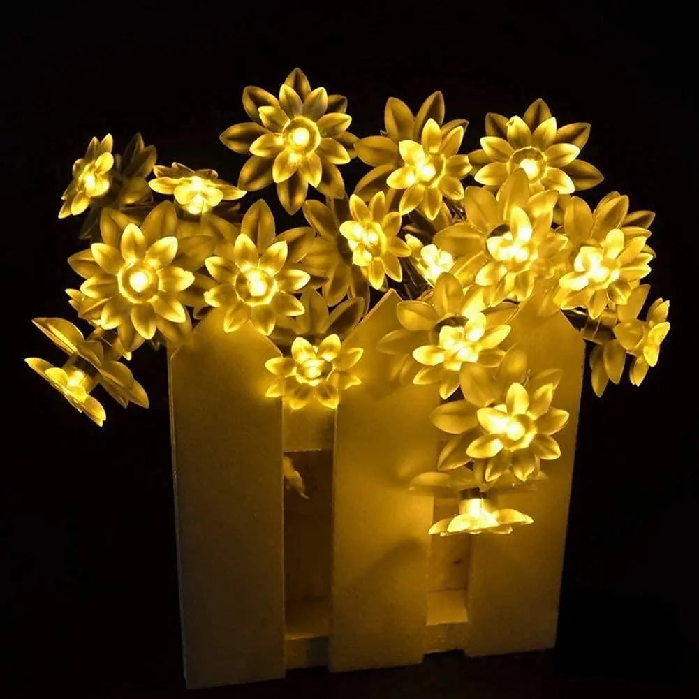 Decorhub 16 Led Lotus Flower Decoration Lights, 3 Meters